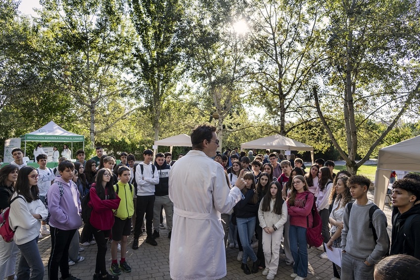 La UCM afianza su Noche Europea de los Investigadores en el Real Jardín Botánico Alfonso XIII